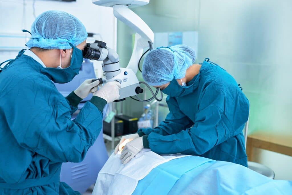 Vision Regain After Cataract Surgery min